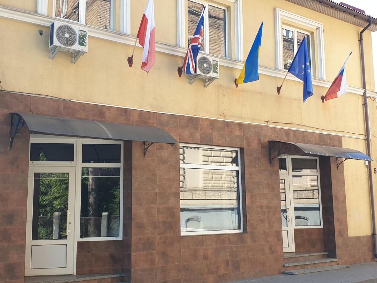 Мандри Хостел Úzhgorod Exterior foto